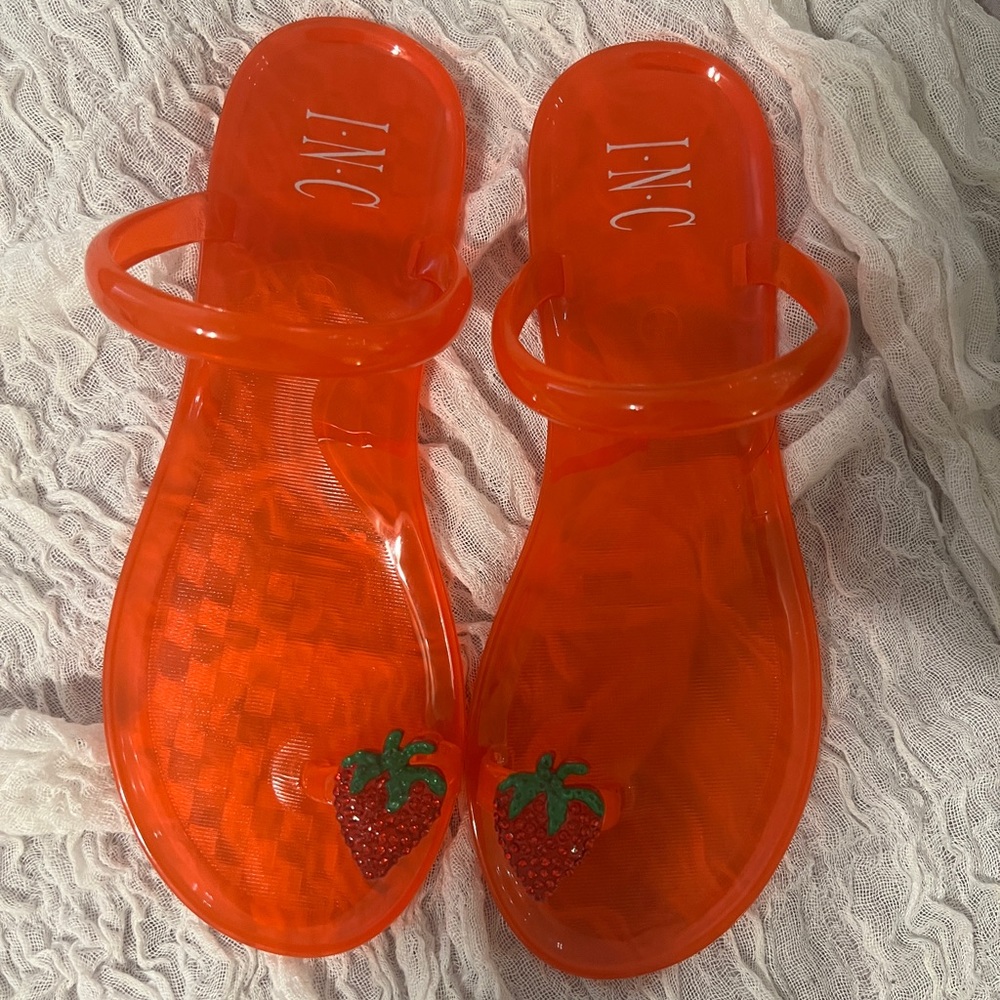 INC Womens Loren Toe-Loop Solid Jelly Sandals Strawberry Embellished size: 8W